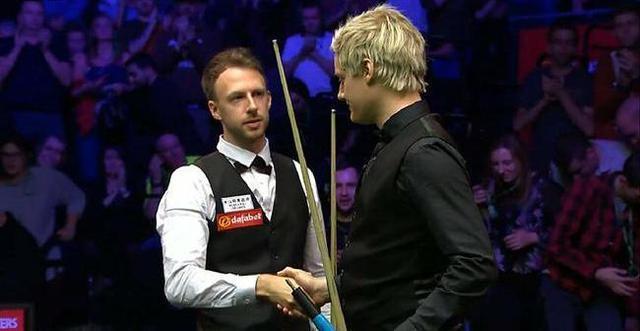 尽管目前他 尽管目前他