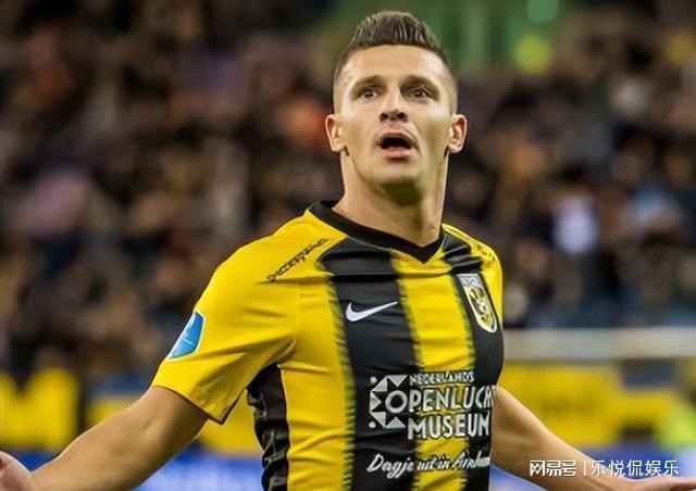 由球员市场 由球员市场