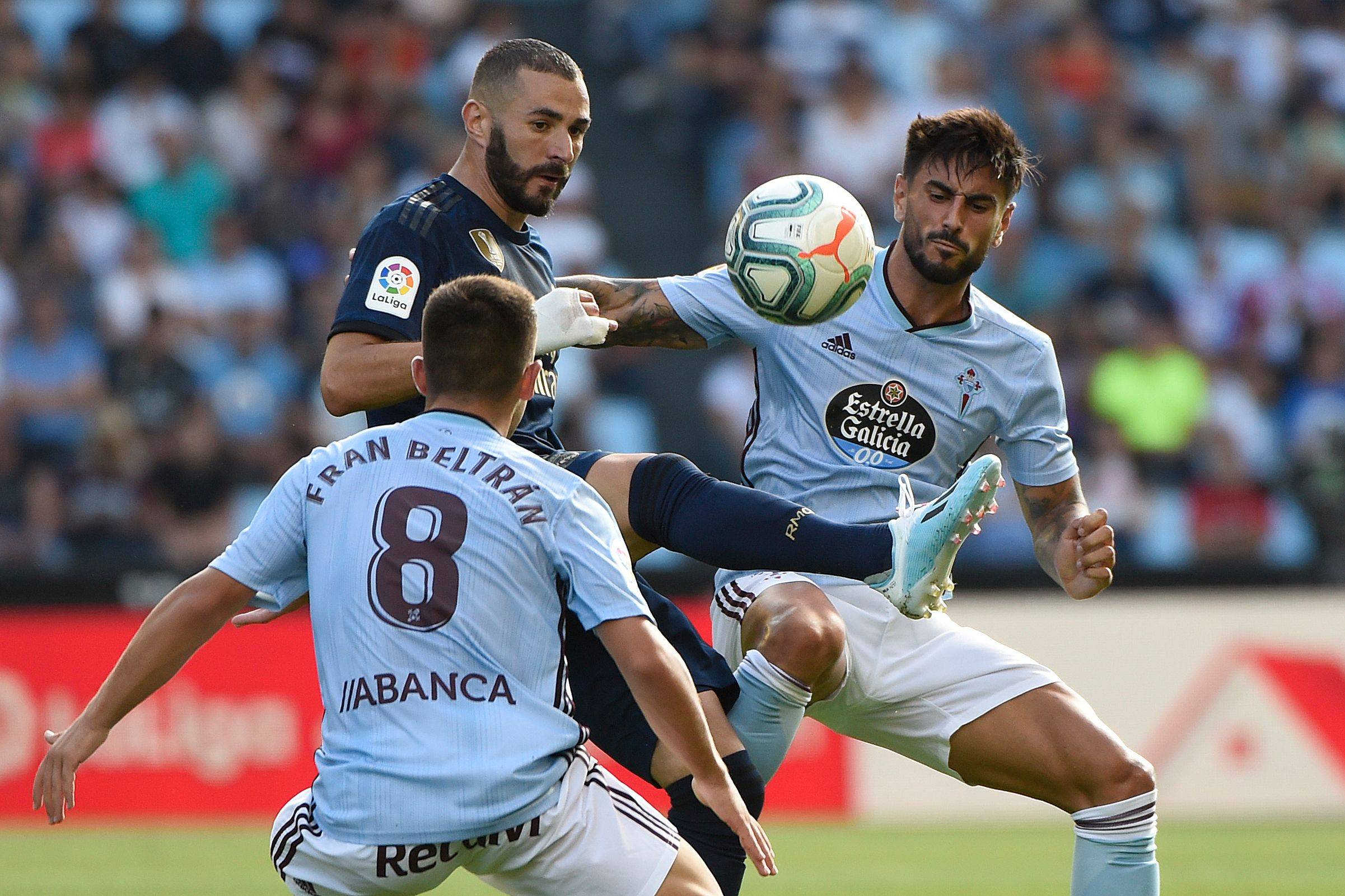 刻引发了球 刻引发了球